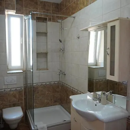 帕尔马别墅旅馆 招待所 3*